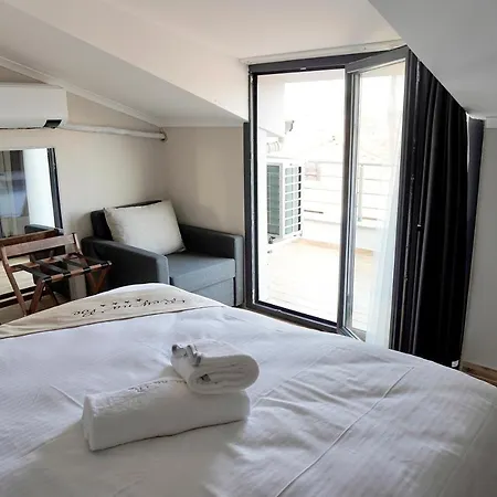 Reynabe Boutique Dikili