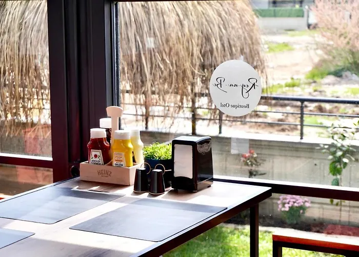 Reynabe Boutique * Dikili