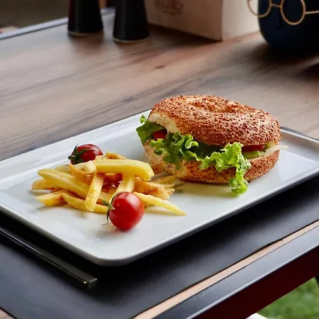 Reynabe Boutique Hotel