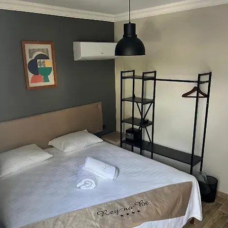 Hotel Reynabe Boutique *