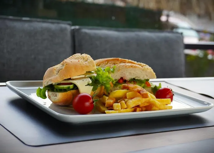 מלון Reynabe Boutique