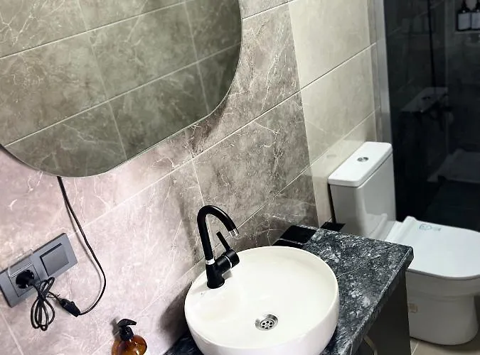 מלון Reynabe Boutique *